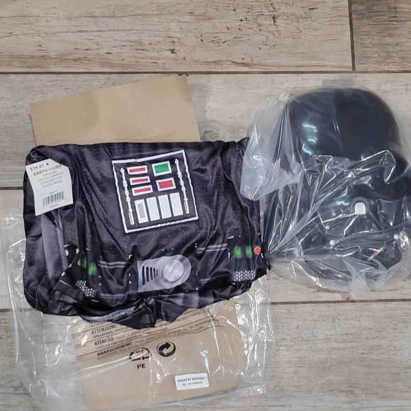 Star Wars Dath Vader boys M-8 Halloween costume NWT - Picture 6 of 7